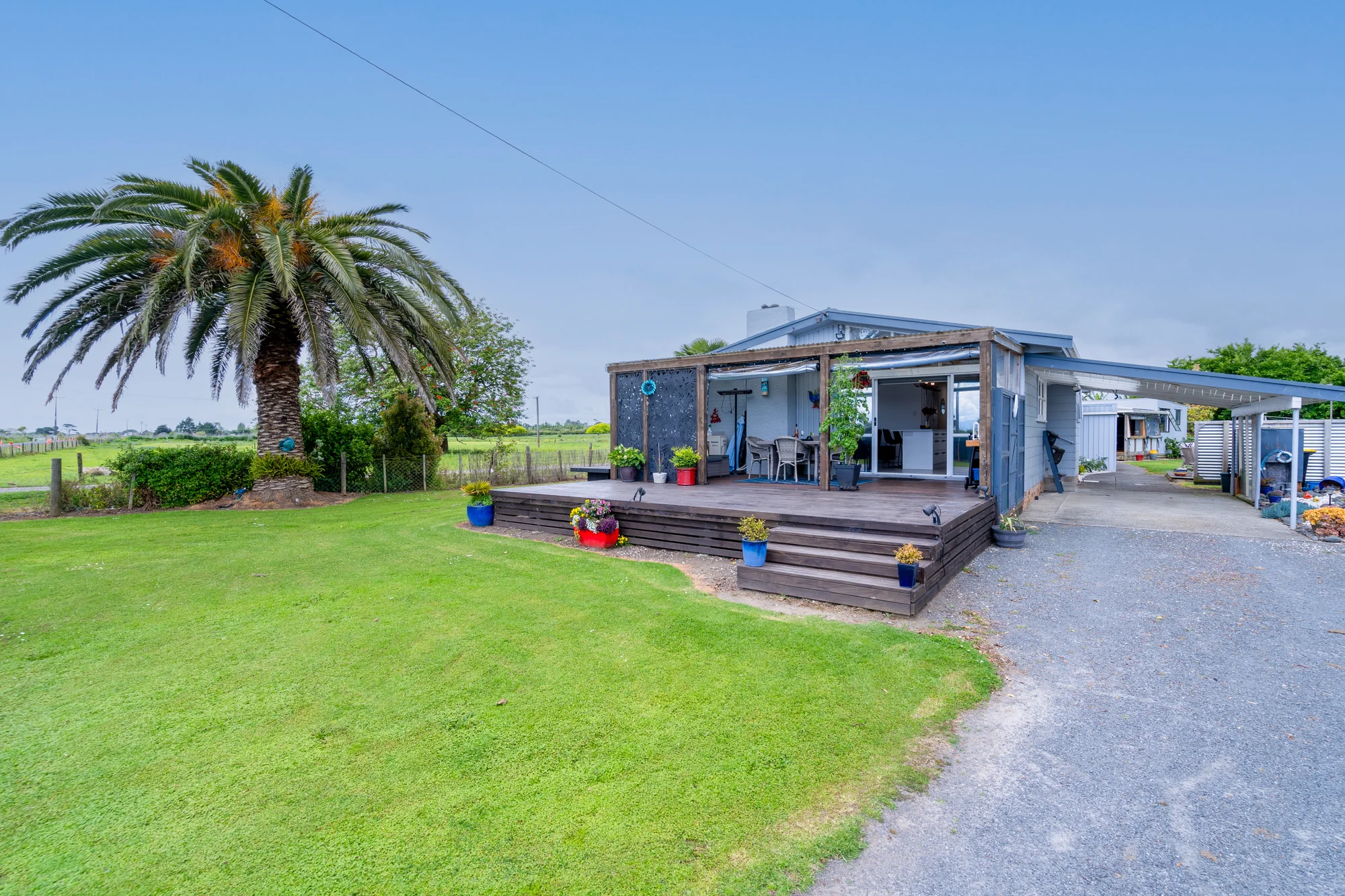 Whakatiwai 3બેડરૂમ It's all been done! Live along the Coast