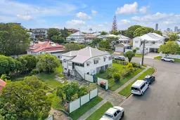 15 Lackey Avenue, Coorparoo