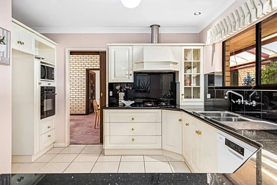 84 Penneys Hill Road, Hackham, SA 5163, 5房, 3浴, House