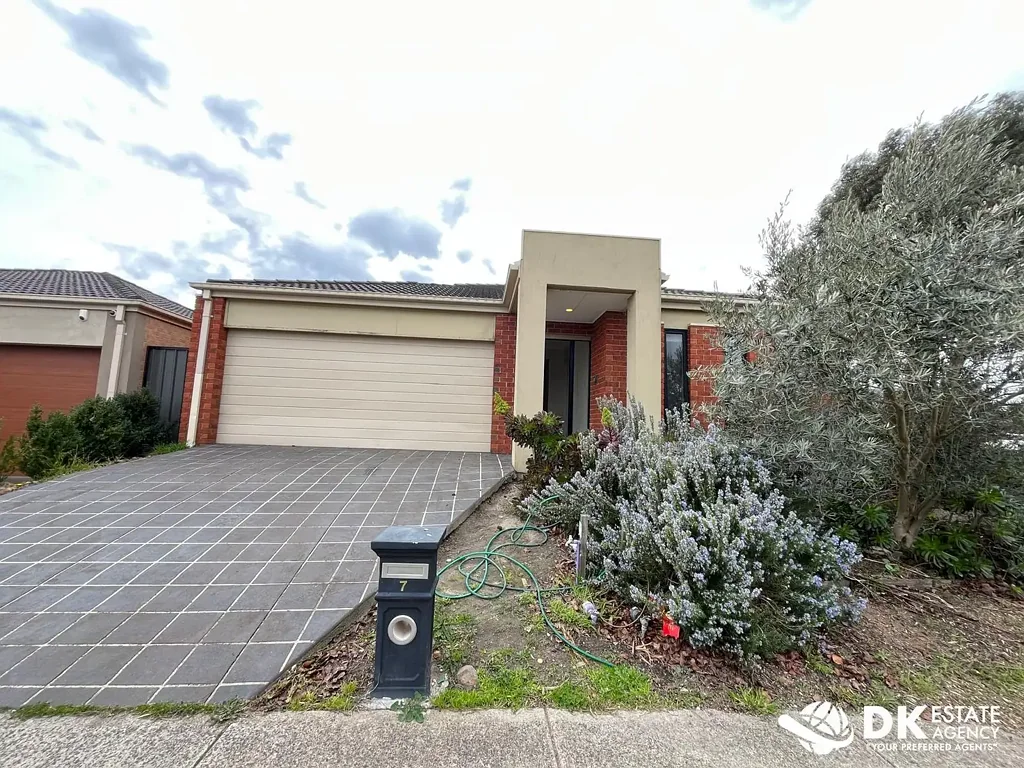 Comfort, Convenience and Space – 4-Bedroom Gem in Craigieburn