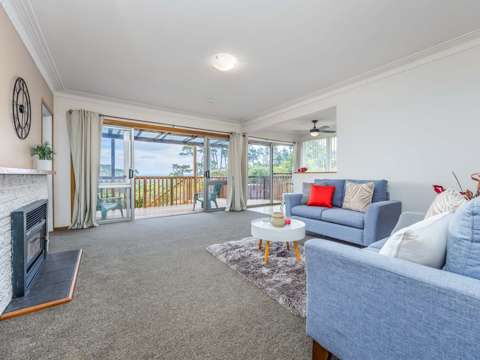 Massey 4房  Family Home Ready and Waiting