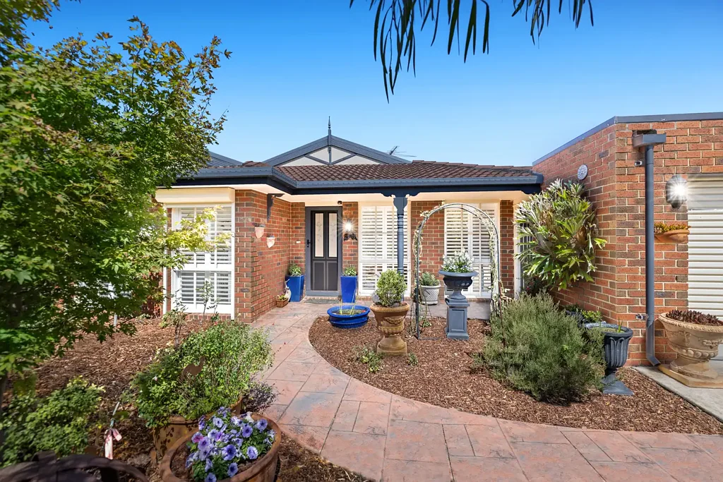 CHARMING FAMILY HOME WITH OUTDOOR ENTERTAINING