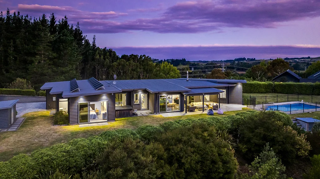 Puketapu 4Zimmer Elevated, considered, complete