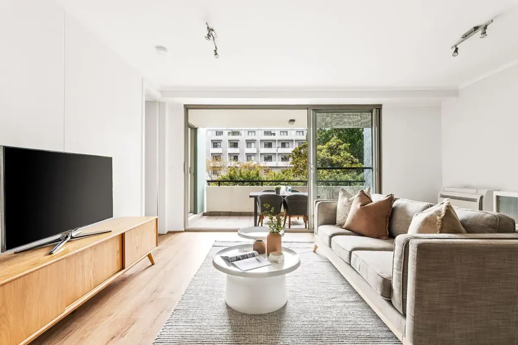 Erskineville 2બેડરૂમ Sophisticated Spacious Unit Situated In Quiet Apartment Complex