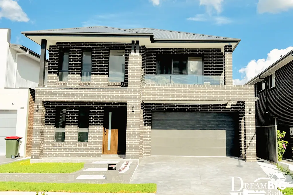 Brand New 5 Bedroom Family Home, 4 bathrooms, 3 Kitchens & A Theatre Room Within Walking Distance To Northbourne Public School!!