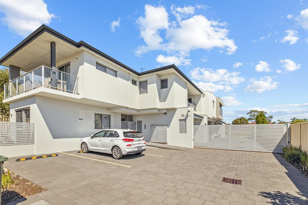 12/16 Chisholm Way, Balga, WA 6061