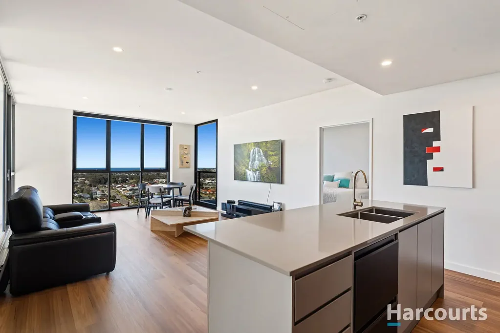 Charlestown 3房  Superb Sub-Penthouse with a Pacific Panorama