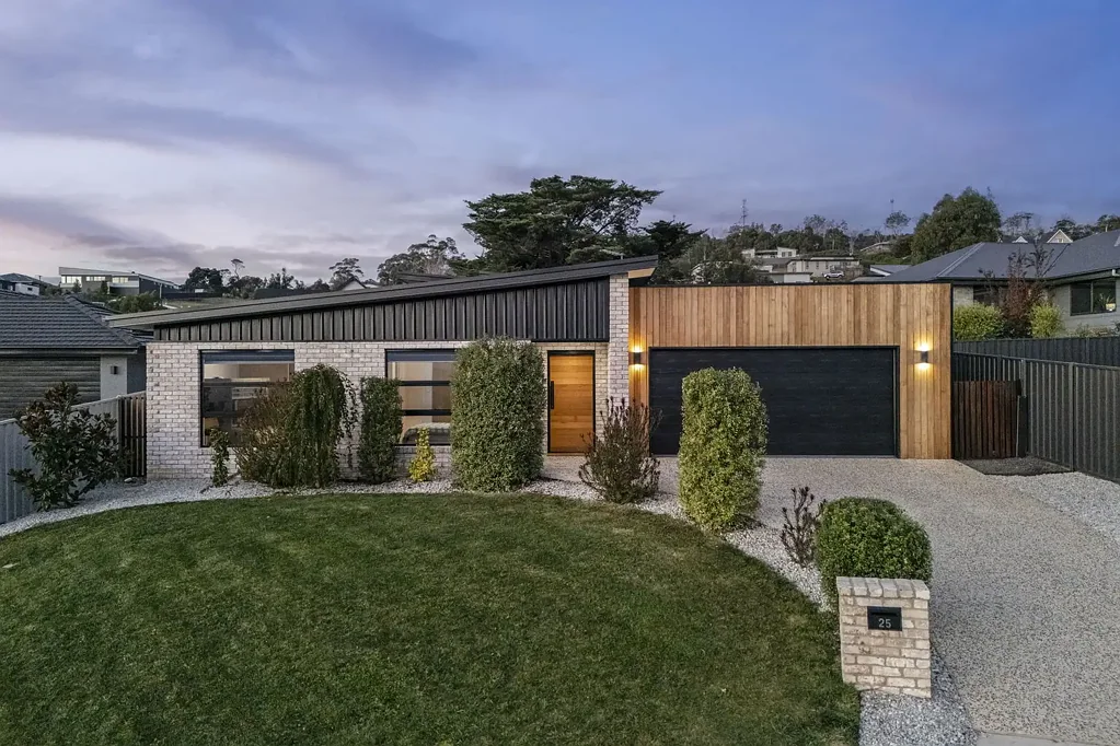St Leonards 4房  Modern Luxe Family Living