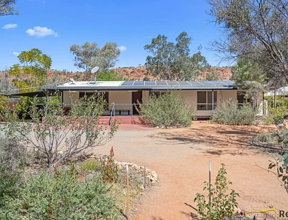 15 Webb Road, Ilparpa, NT 873, 6 ਕਮਰੇ, 2 ਬਾਥਰੂਮ, Lifestyle Property