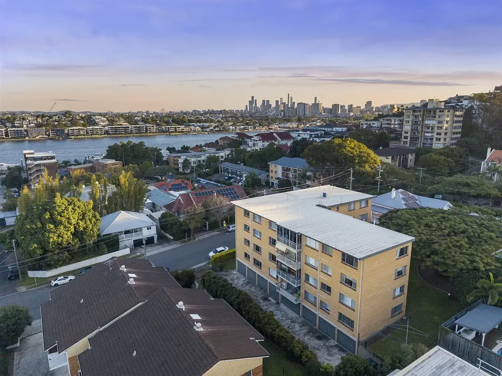 Hamilton 2房 Hamilton 顶级生活区的高尚居住体验 Elevated Living in Hamilton's Premier Lifestyle Precinct