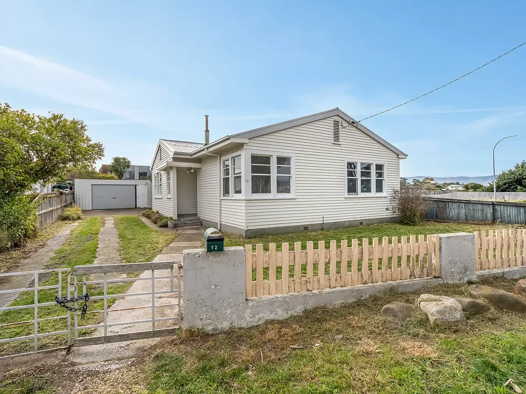 12 Nielsen Esplanade, Bridgewater, TAS 7030