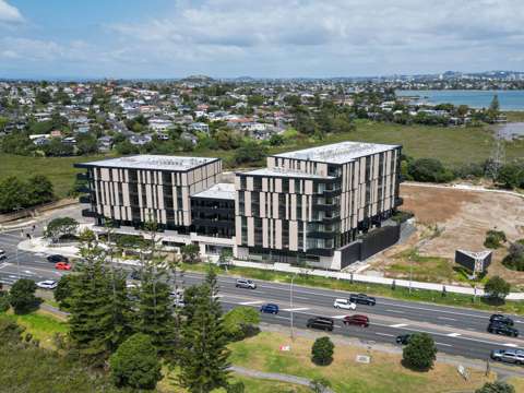 Unit 405, Esmonde Road, Takapuna, North Shore City, Auckland