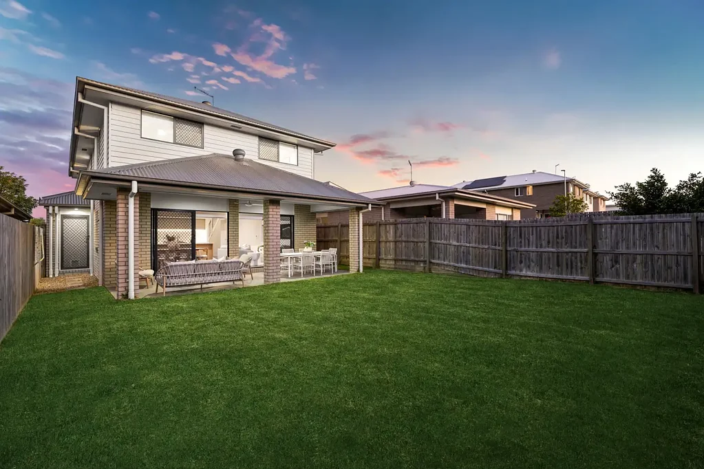 Ripley 4 Bedroom Elevated Family Living With Space and Style!