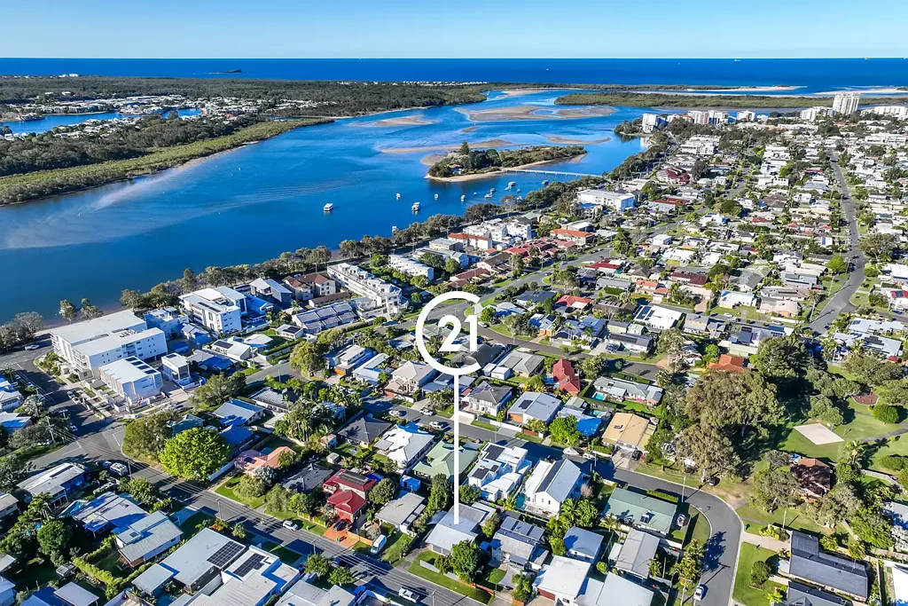 Maroochydore 4Habitaciones Spacious Family Home with Detached Rumpus With Private Bathroom