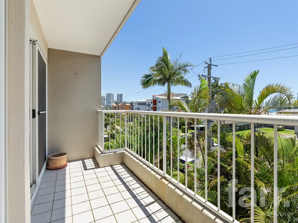 Biggera Waters 2غرفة نوم SUPERB BROADWATER APARTMENT