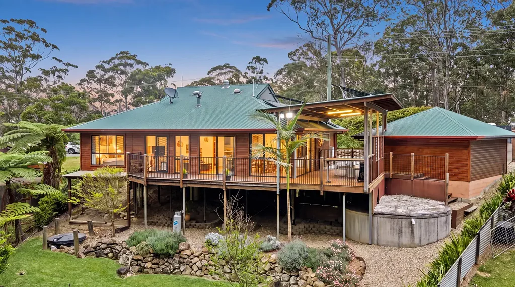 Lower Beechmont 3Kwarto A Turn-Key Hinterland Sanctuary - Simply Move In & Enjoy