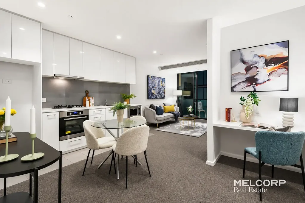 ONE-BED PLUS STUDY AT MELBOURNE.ONE – UNFURNISED
