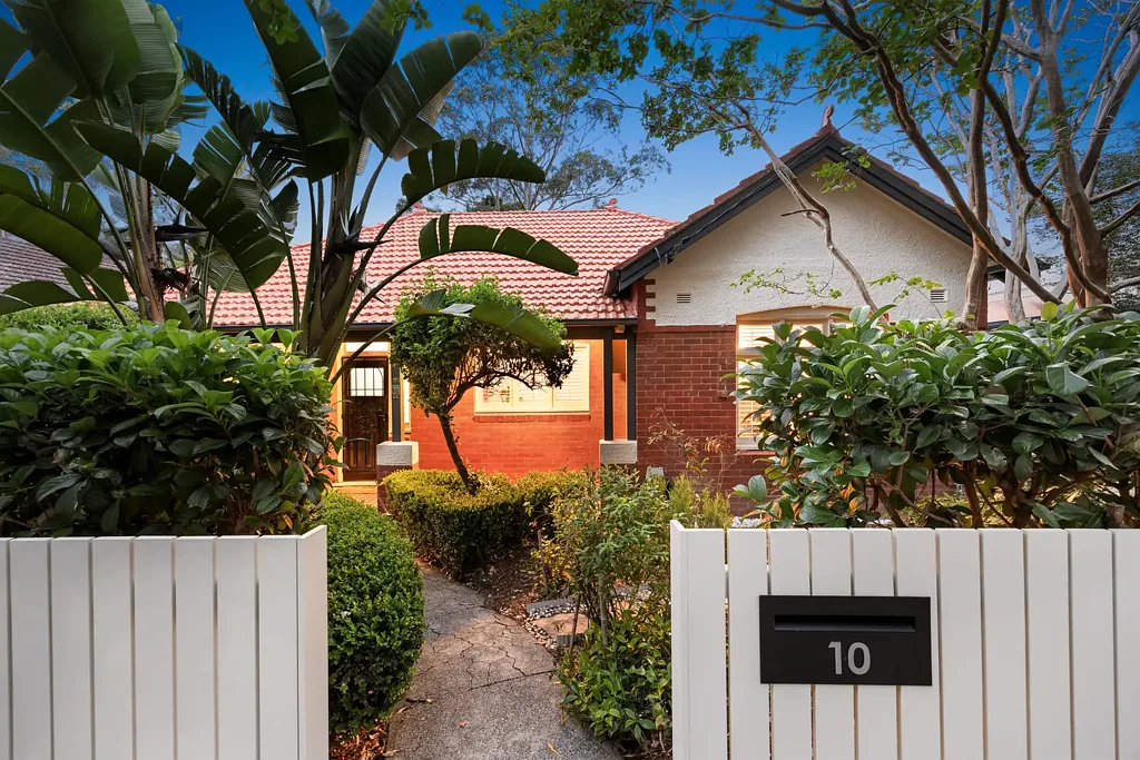 10 Cameron Avenue, Artarmon, NSW 2064
