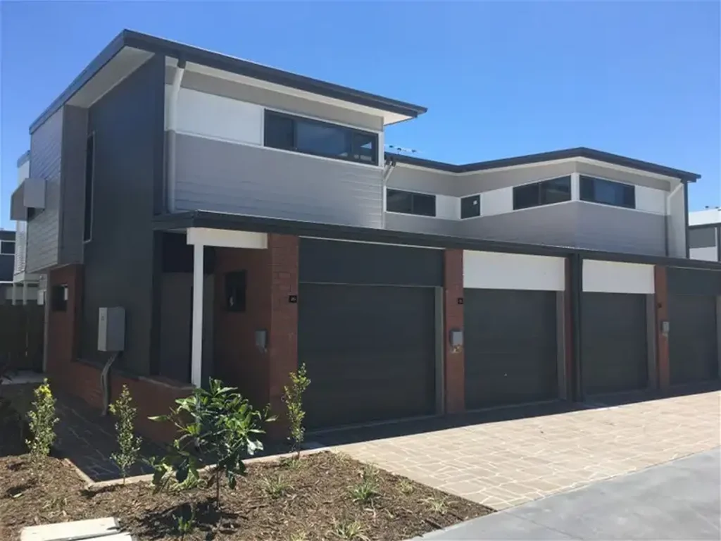 Modern 2-Bedroom Townhouse in Bald Hills -  $680 per Week