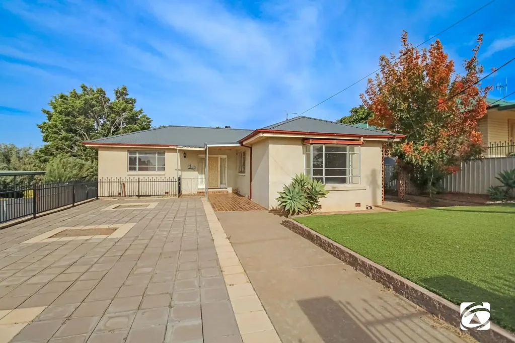 Broken Hill 3 Bedroom NORTH POSITION