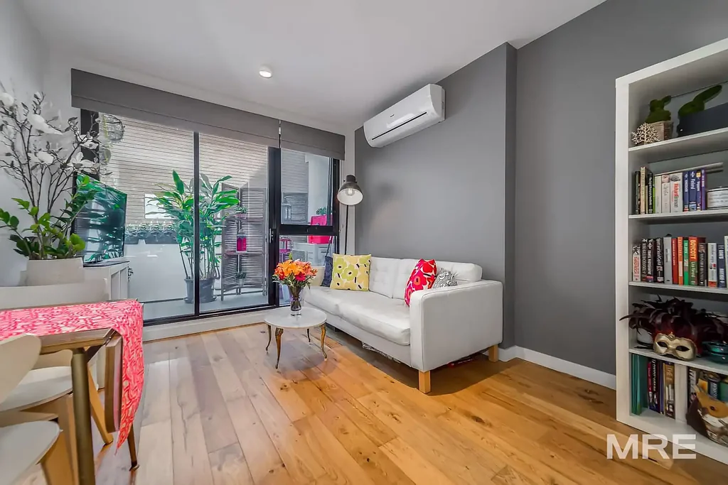 Sleek one bedroom apartment in Hawthorn
