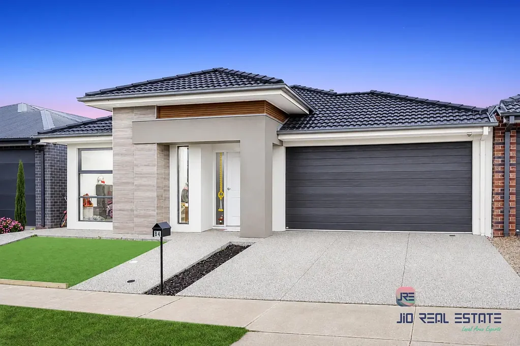 Melton South 4Kwarto Stylish Carlisle Home on a North-Facing Block - Amazing deal for SMSF buyers