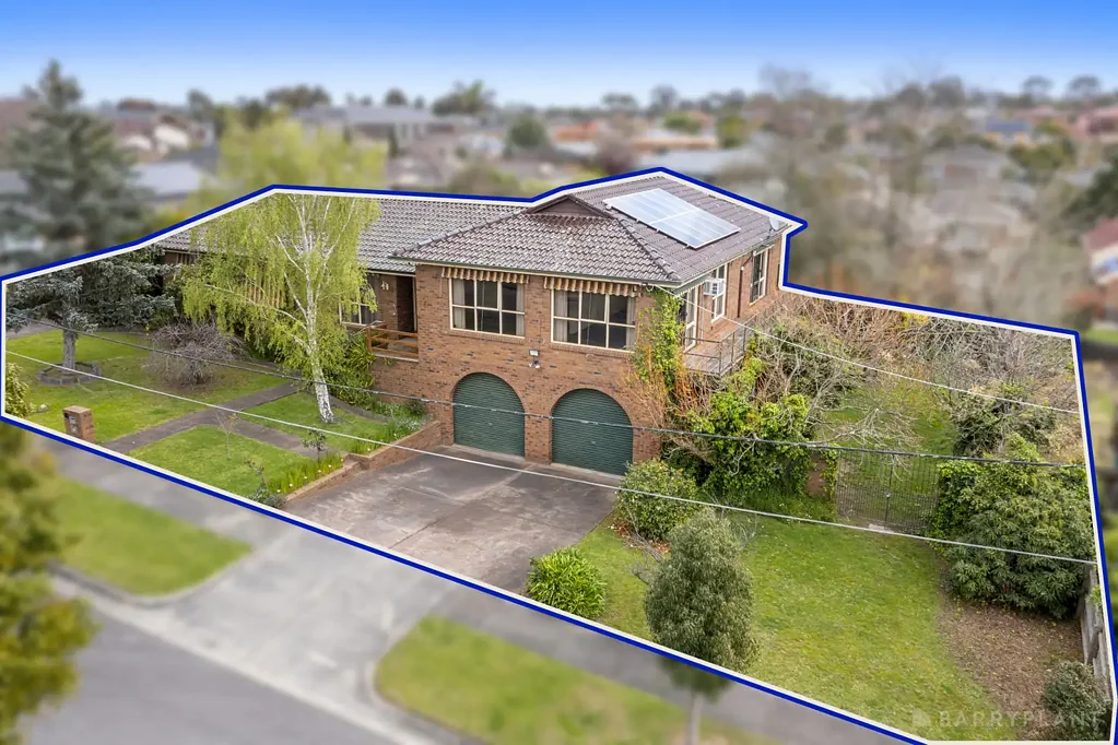Dandenong North 4Zimmer LOOKING FOR BIG? YOU HAVE HIT THE JACKPOT HERE IN ROSEWOOD DOWNS ESTATE!