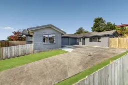 25 Aspiring Avenue, Clover Park