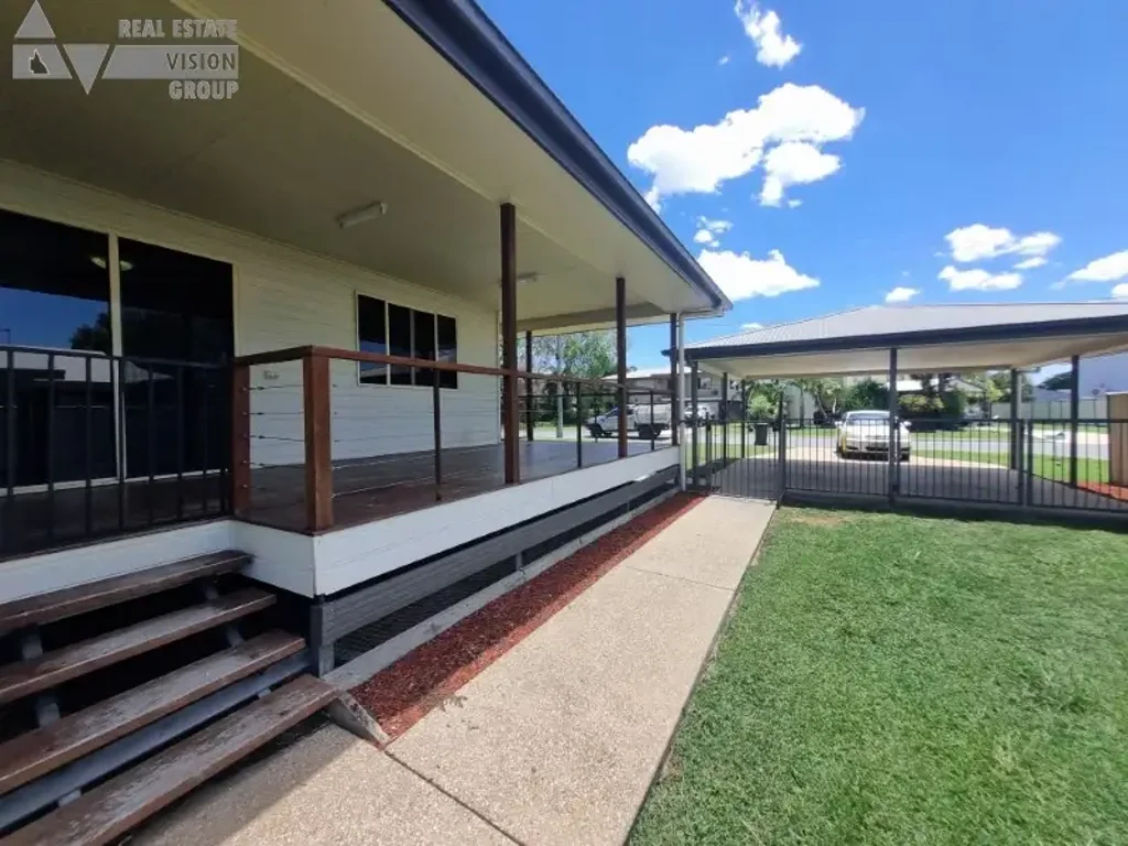 Blackwater 4 Slaapkamer MODERN HOME WITH 4 BEDROOMS