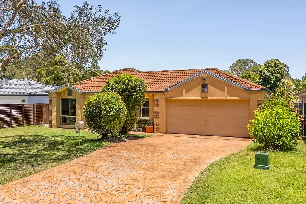 Noosa Heads 5房  YOUR OPPORTUNITY: Spacious Family Home In The Heart Of Noosa Heads