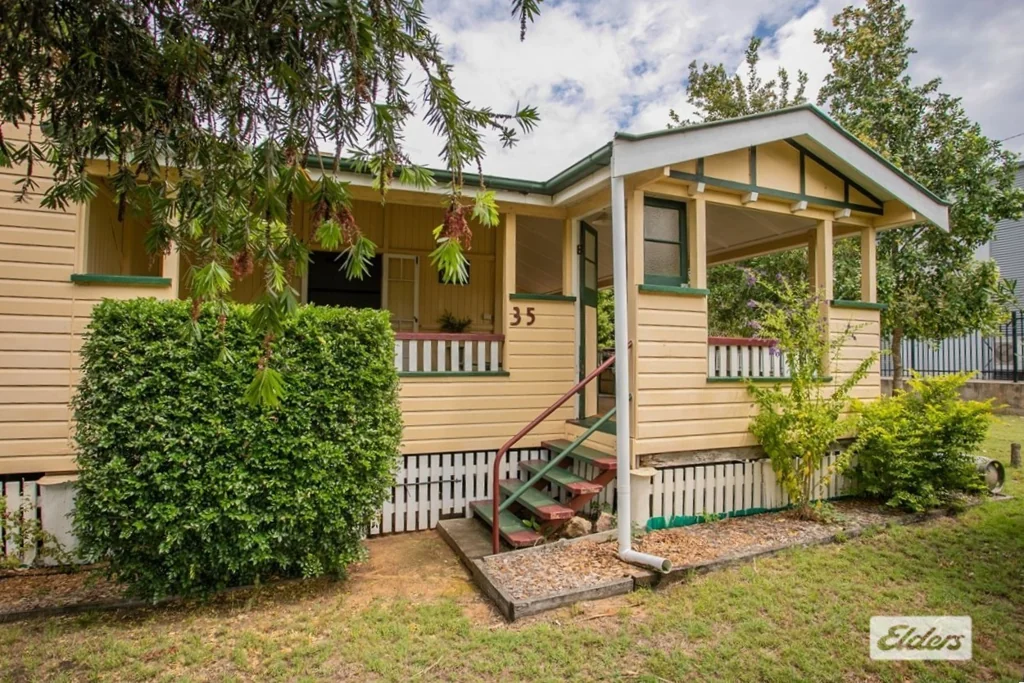 35 Colamba Street, Chinchilla, QLD 4413