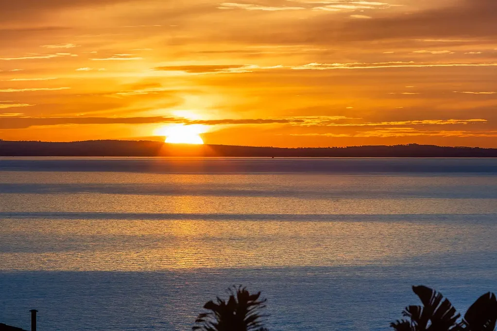 Mount Martha 4 Bedroom ELEVATED COASTAL LIVING