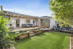 24 Glengarry Road, Glen Eden