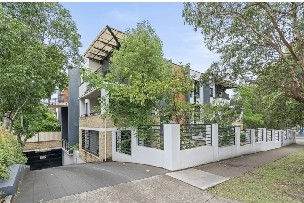 Strathfield 2 Bedroom Convenience and Low Maintenance - 2 Bedroom Apartment in Boutique Complex