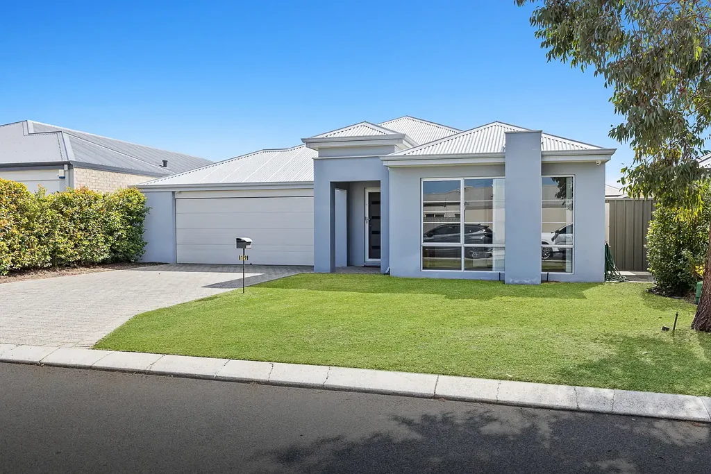 19 Willandra Parkway, Wandi, WA 6167