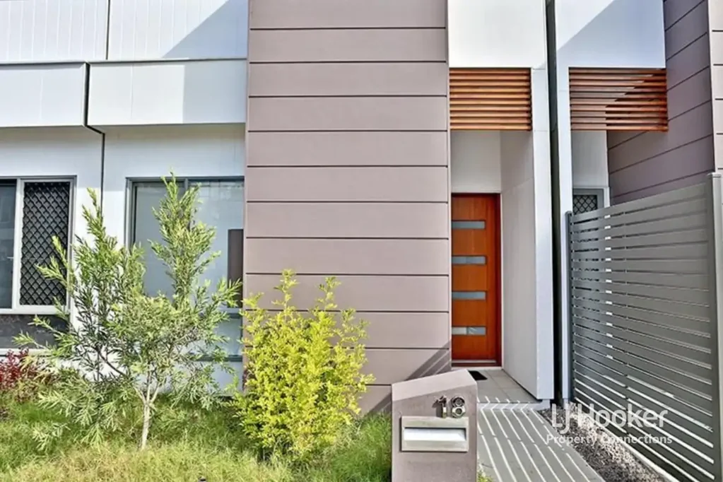 Modern Low-Maintenance Living in Fitzgibbon Chase Estate
