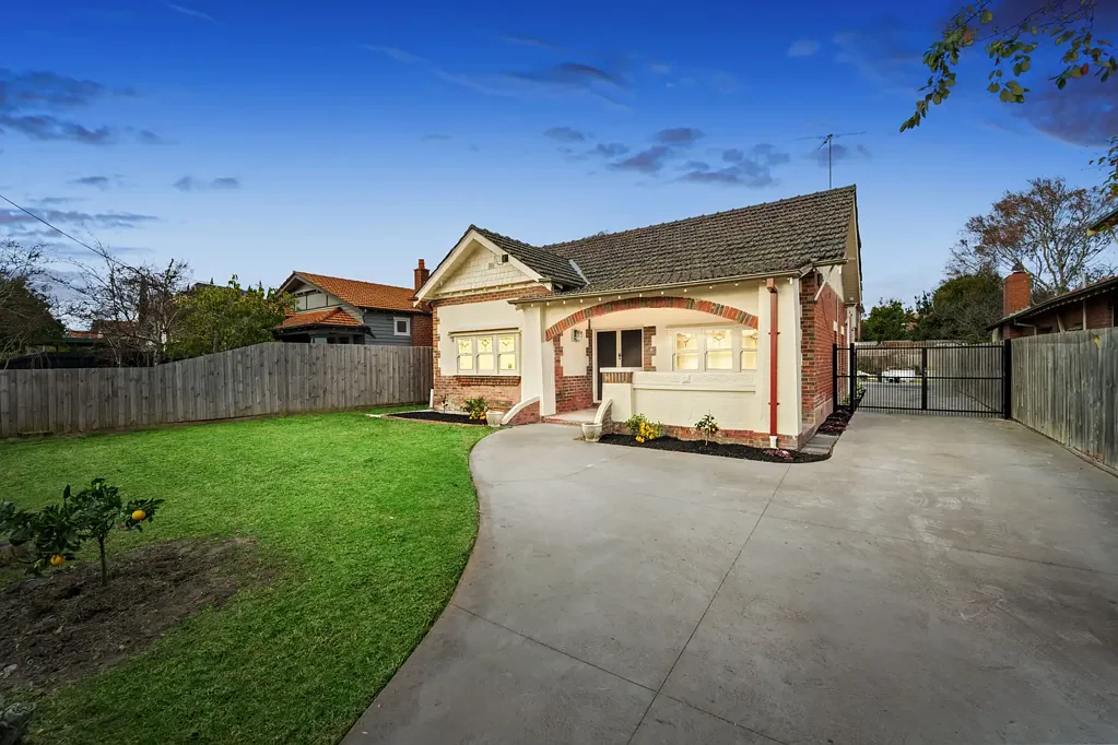 Ormond 5Kwarto Exceptional Space, Elegant Renovation, with Subdivision Potential (STCA)