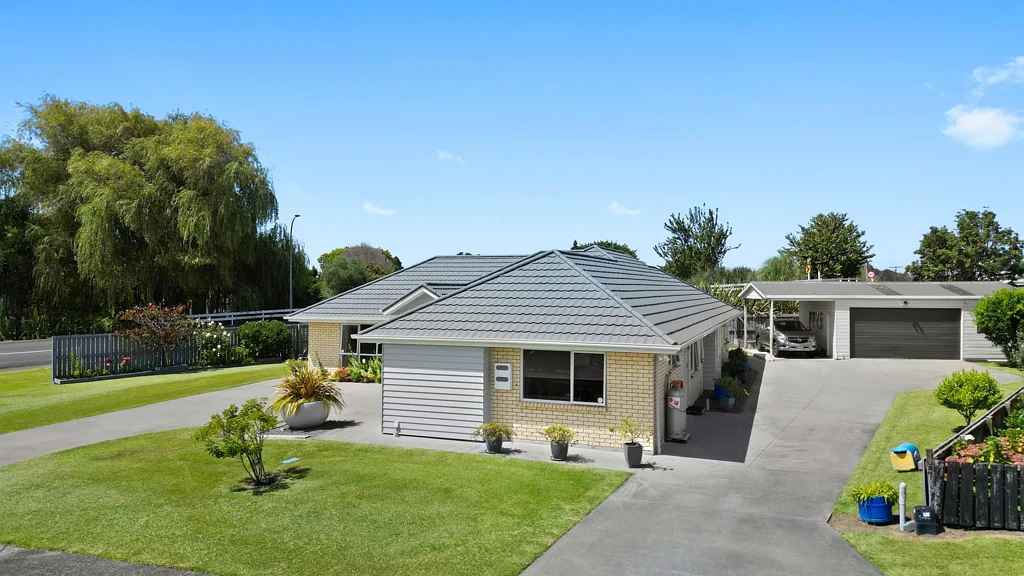 Taupiri 4Moenga Where Family Living Meets Workshop Dreams
