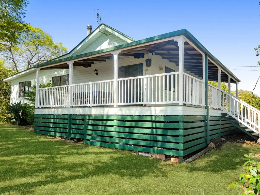 Biddeston 3房  Renovated Character Cottage with Rural Views