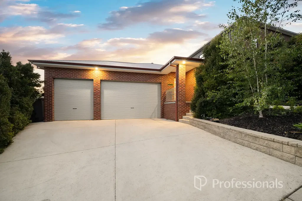 Wodonga 4कमरा FINE FAMILY LIVING in YARRALUMLA RISE