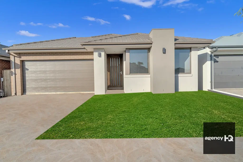 Brand New Modern & Spacious Family Home in Rockbank!