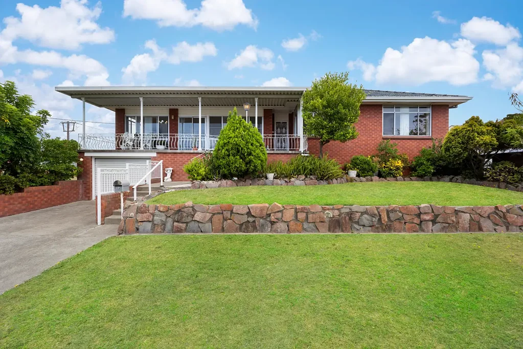 17 Kalora Crescent, Charlestown, NSW 2290