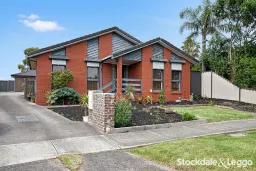 1/51 Hurlstone Crescent, Mill Park