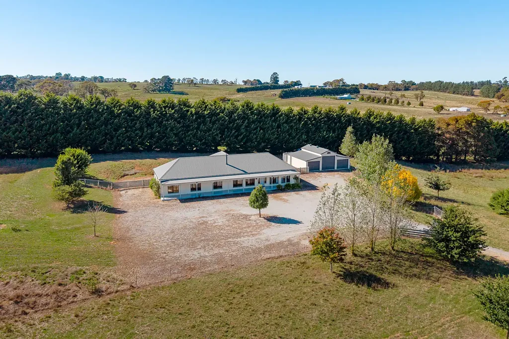 Crookwell  'Robin Hill' - space, comfort and a true sense of rural ease