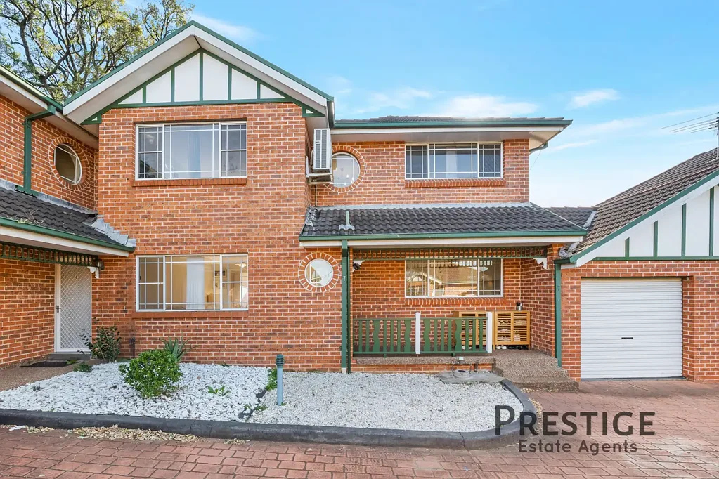 Modern Family Townhouse in Prime Location!