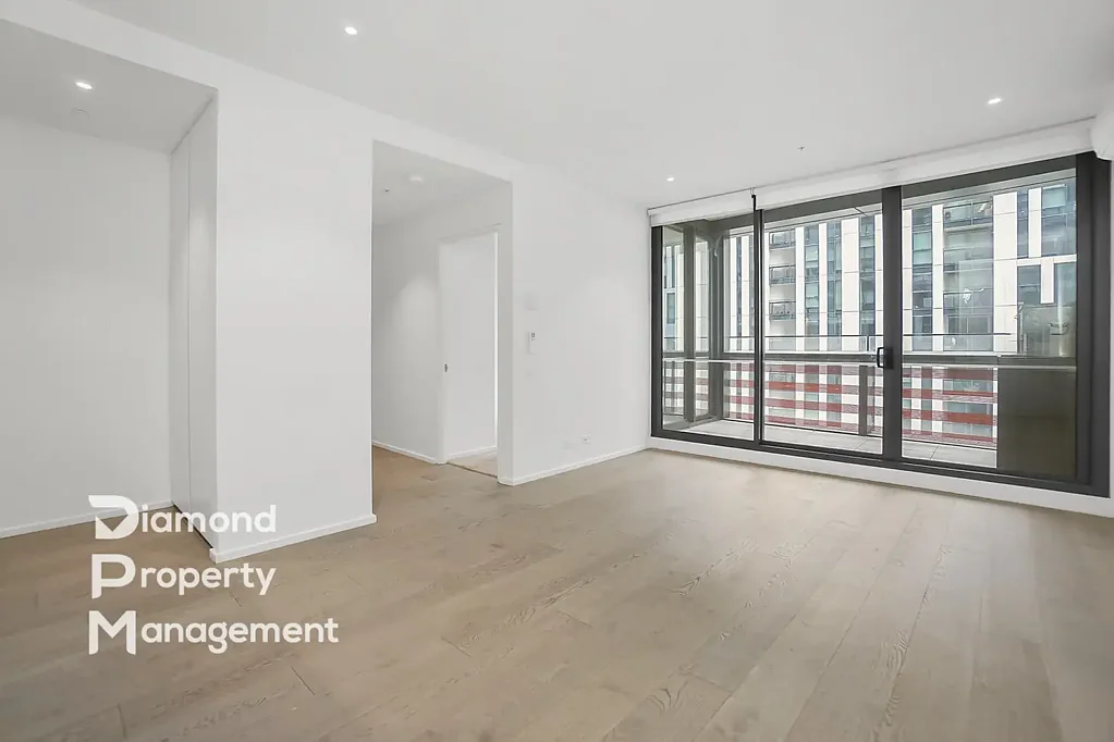 Stunning City View Apartment @ 889 Collins Docklands