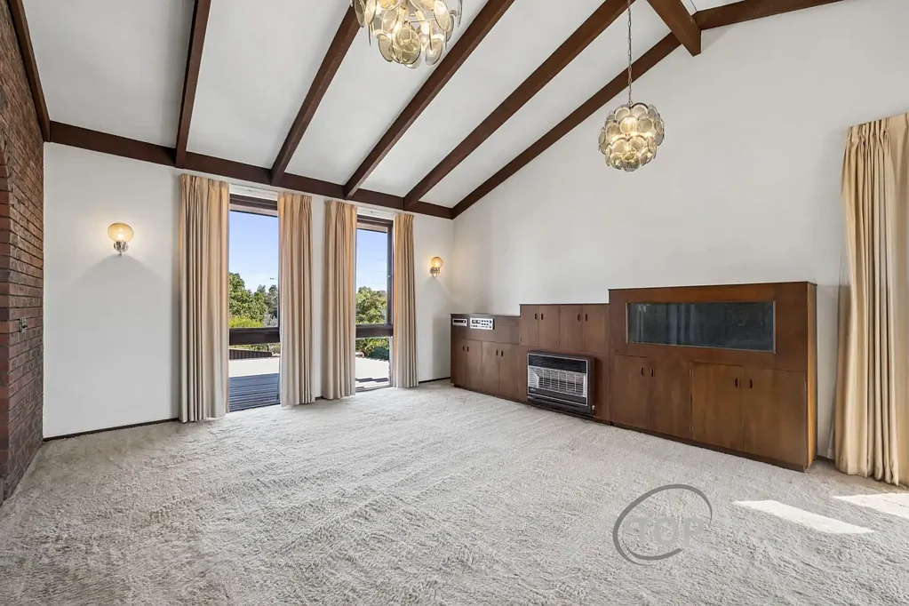 Willetton 4房  RHSZ HOME WITH CAPTIVATING CITY VIEW!
