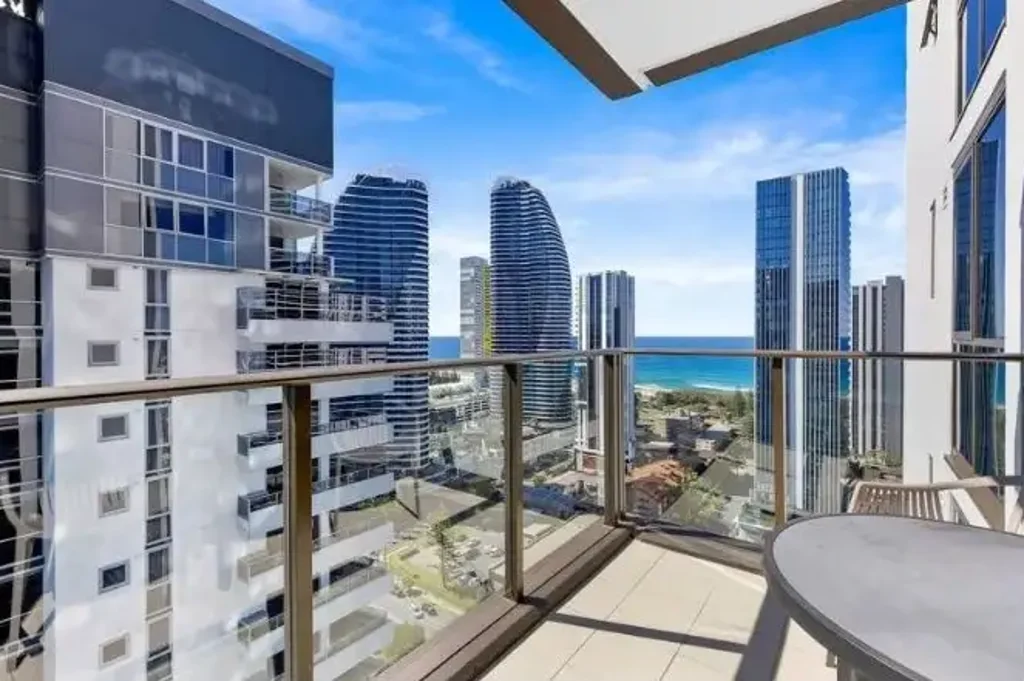 Coastal Residence in One of the Gold Coast's Most Sought-After Locations