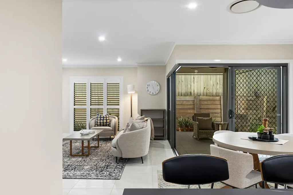 Fully Furnished - close proximity to both major hospitals