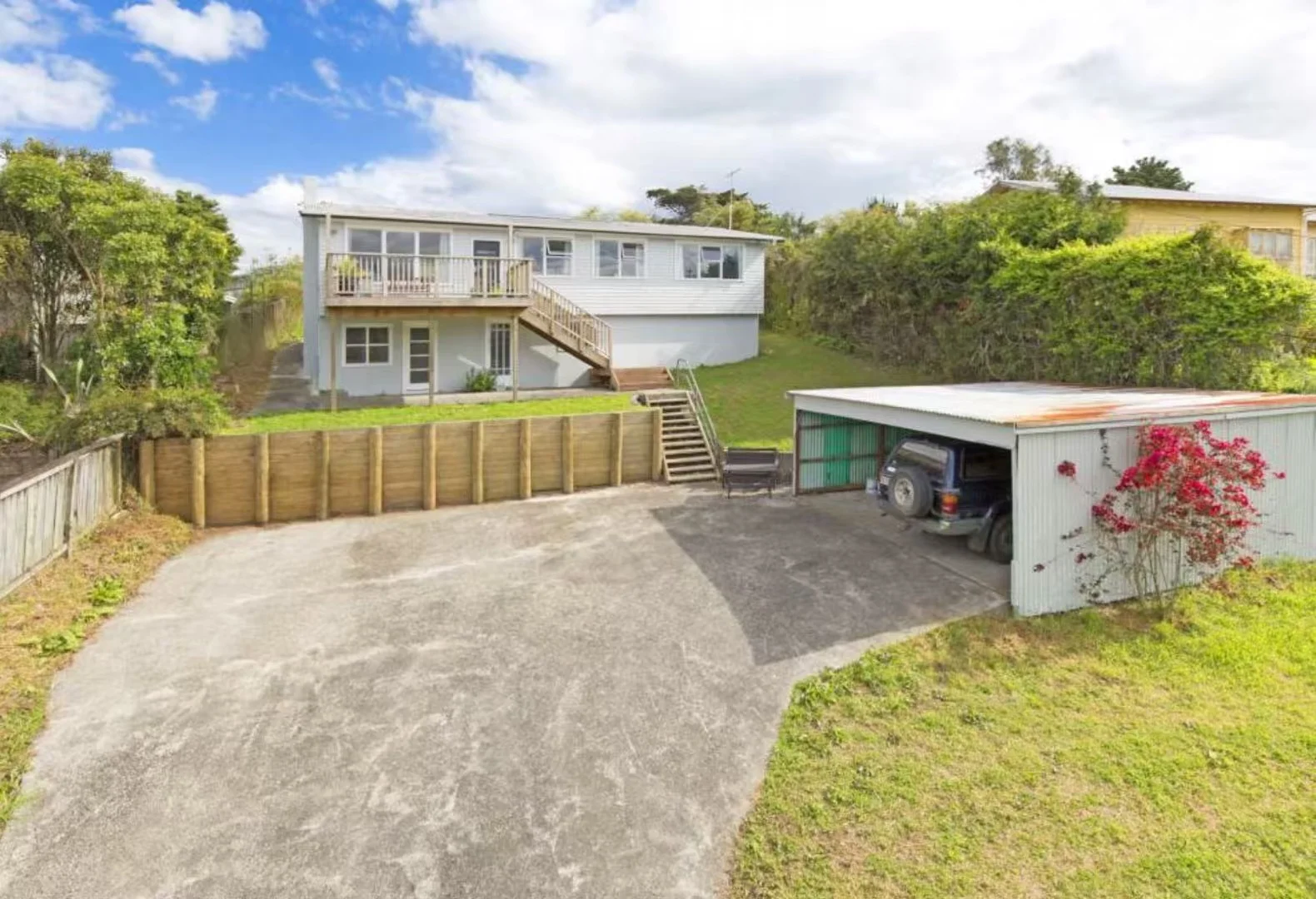 Spacious Family Home with Huge Garden in Silverdale